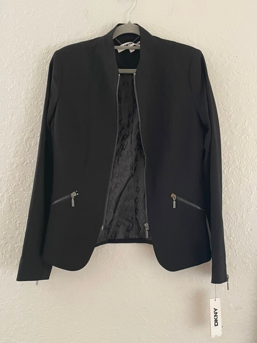 DKNY Black Zip-Front Collarless Blazer